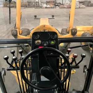 Motoniveladora Komatsu GD555 - foto 2